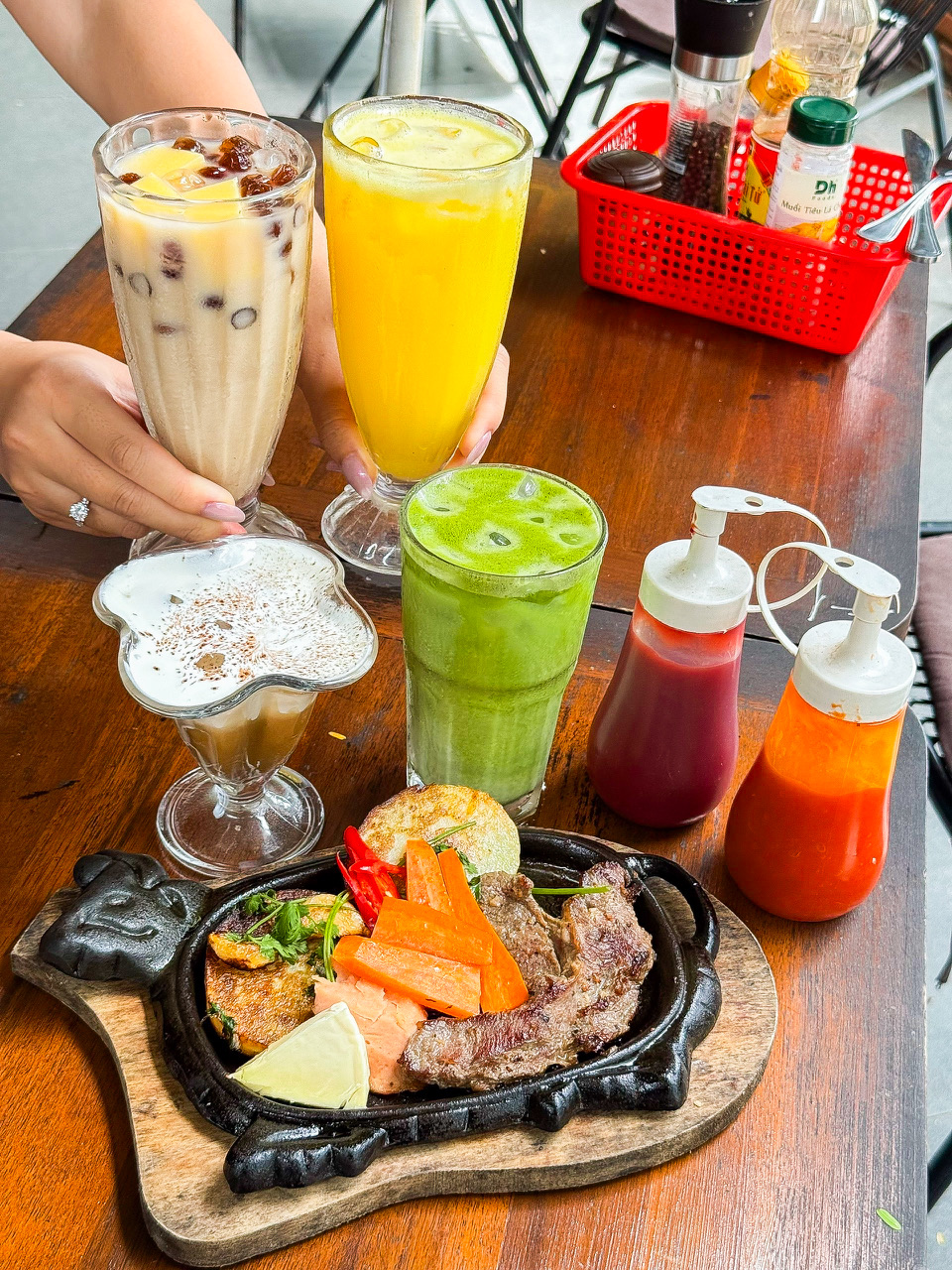 Một địa chỉ cafe sân vườn vừa chill lại có cả trà sữa healthy để đổi vị!!!