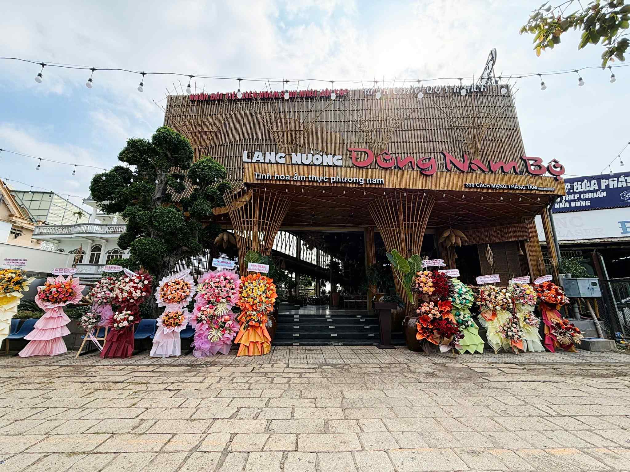 🔥 CẦM 150🌿 GHÉ NGAY LÀNG NƯỚNG ĐÔNG NAM BỘ TẤT NIÊN THẢ GA CÙNG BẠN BÈ/GIA ĐÌNH KHÔNG LO CHÁY VÍ