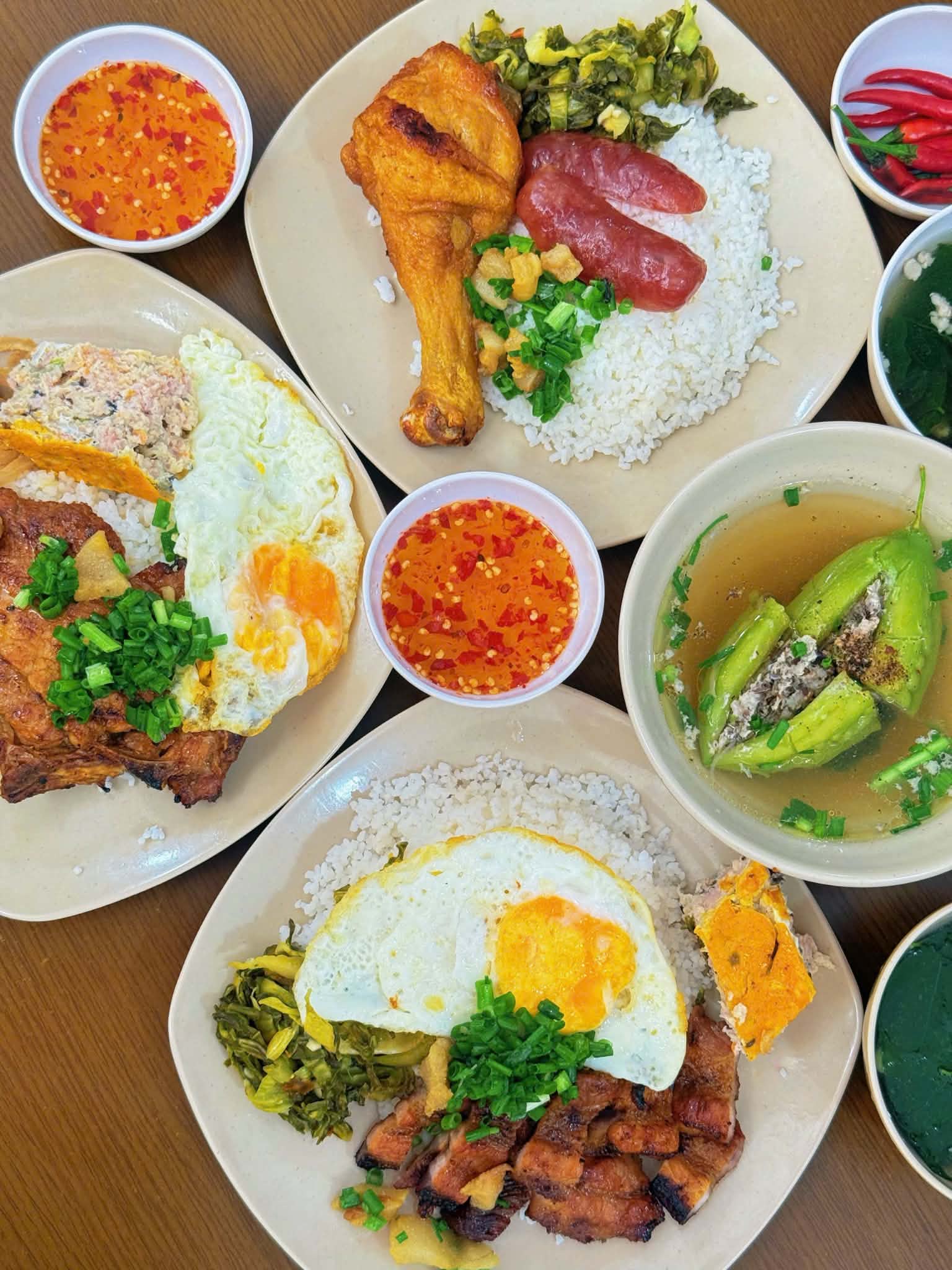 🍚 Quán cơm local Vũng Tàu đa dạng món thay đổi mỗi ngày - chỉ từ 35k/phần 😍