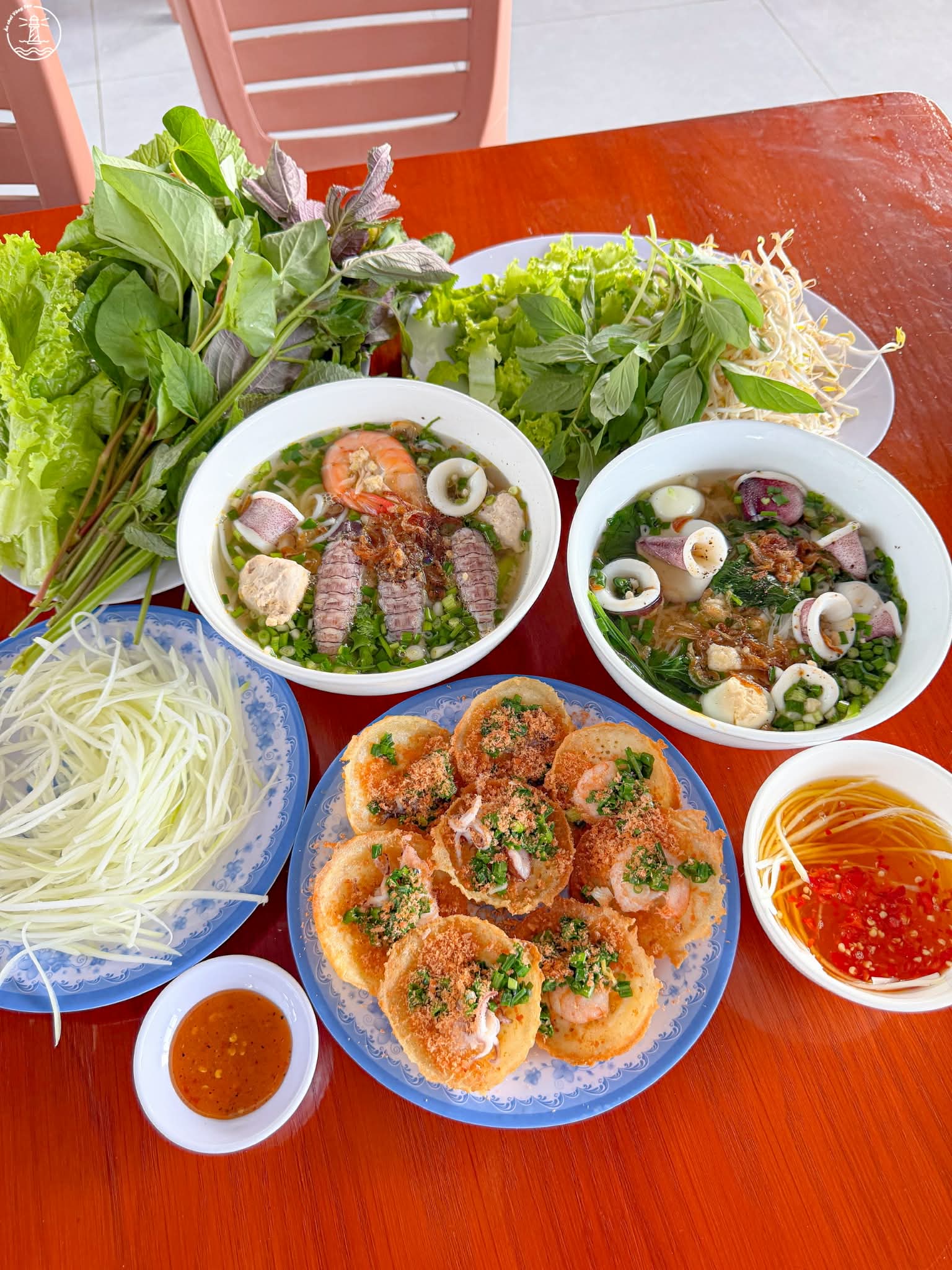 Check var quán hủ tiếu hải sản mới ở Vũng Tàu  nằm ngay kế bên Đài Liệt Sĩ