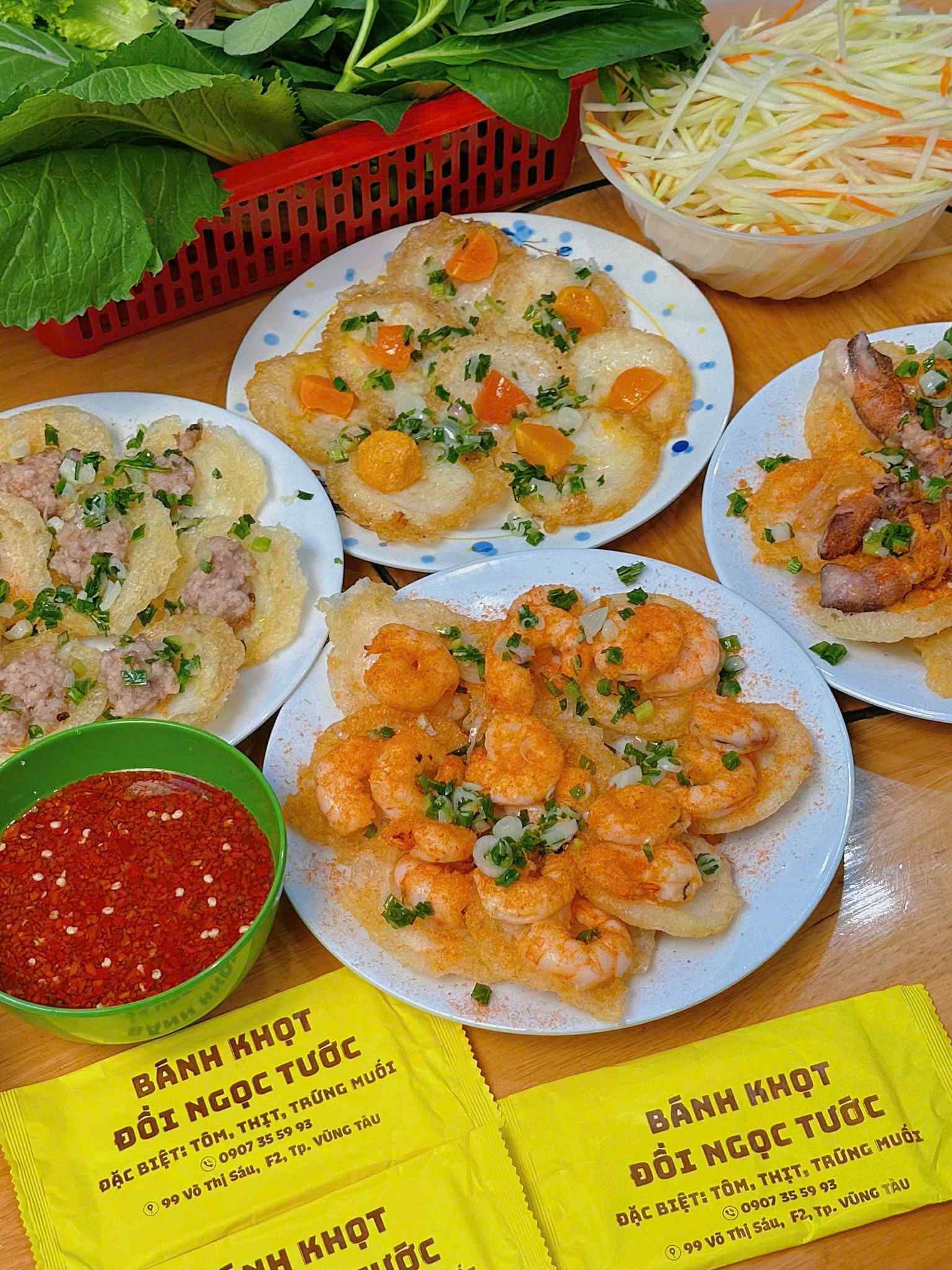 Bánh khọt rau rừng chỉ 40 cành/dĩa, ngồi phòng lạnh mát rượi gần Bãi Sau Vũng Tàu