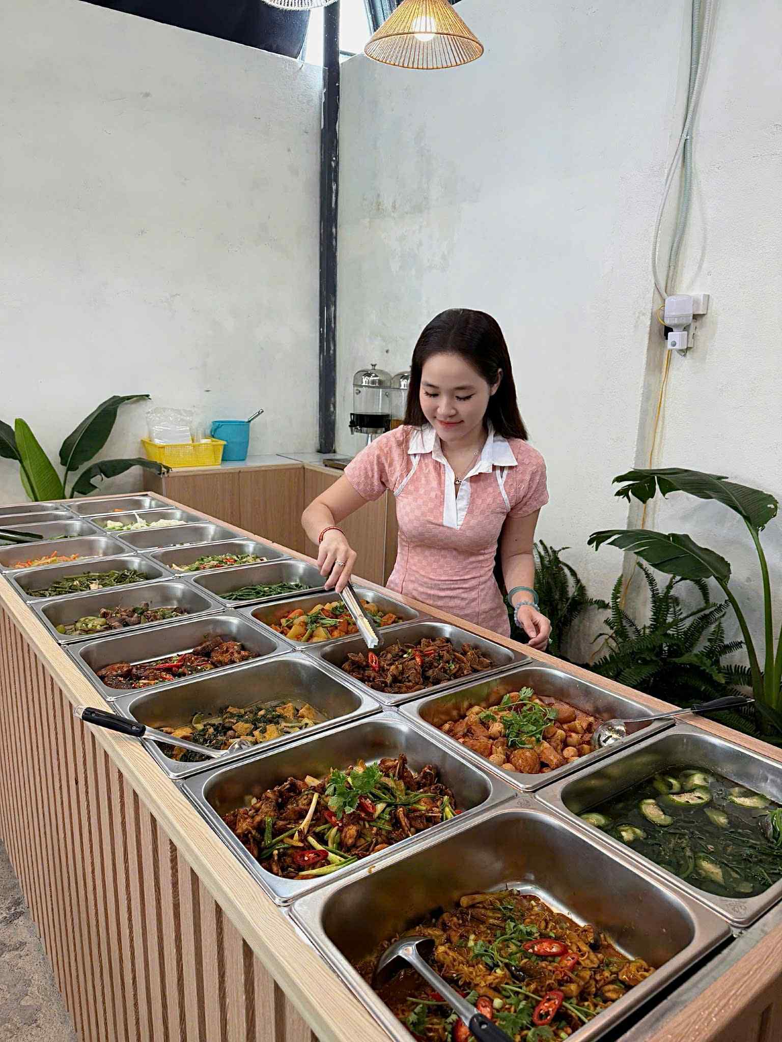 🍚 BUFFET CƠM TRƯA  HƠN 20 MÓN – ĐÃ CÓ MẶT TẠI PHƯỜNG BÀ RỊA RỒI NÈ 😂