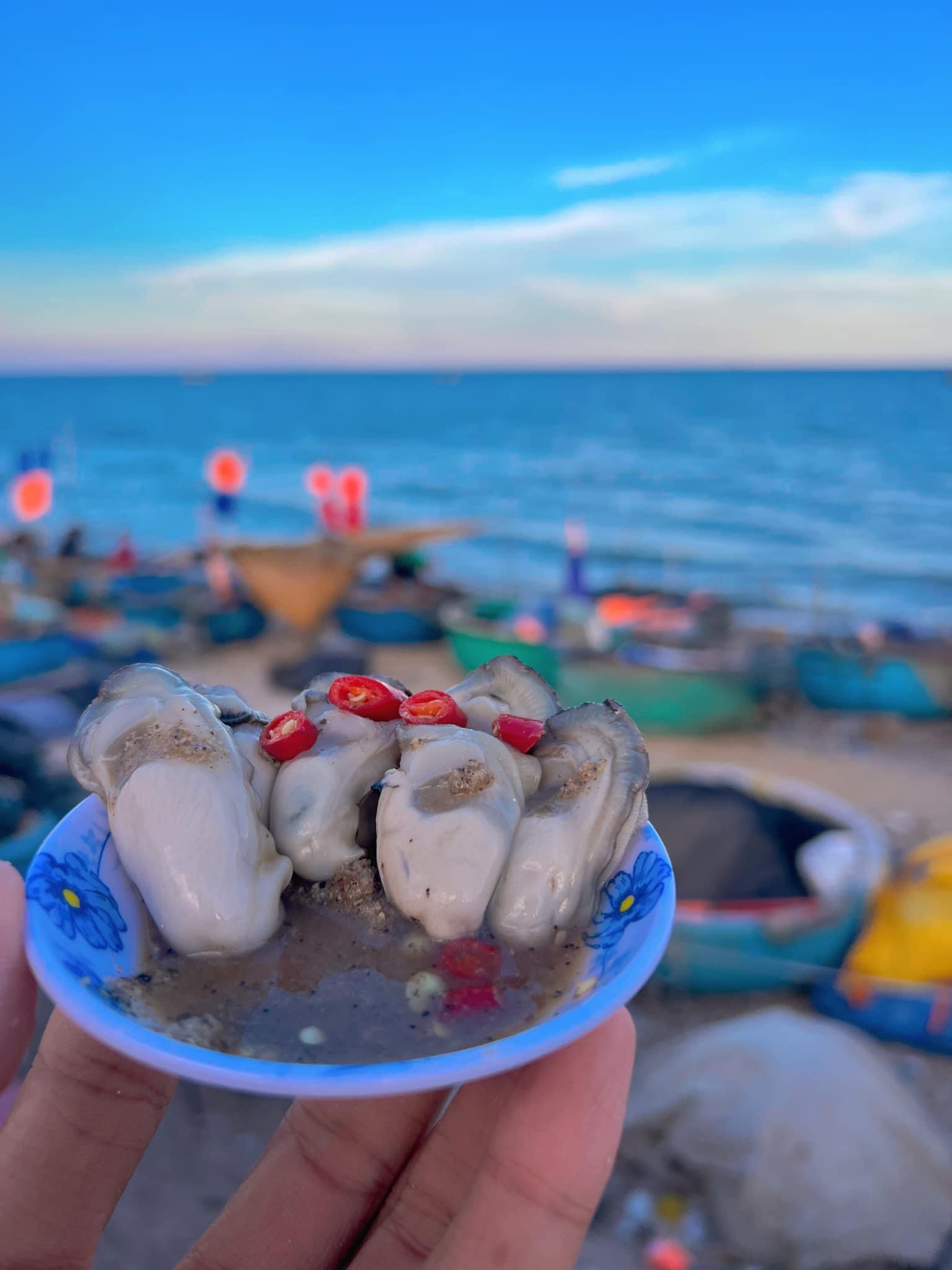 Đi Bụi Xuống Phước Hải - Ăn Hàu Sữa ngắm biển tại Làng Chài.