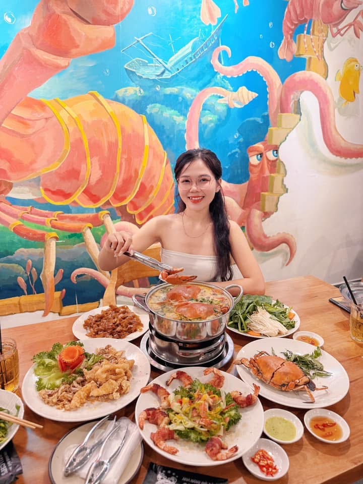 🤟🦀TÌM NHÀ HÀNG PHỤC VỤ TỪ MÓN Á ĐẾN ÂU, ĐẶC BIỆT LÀ CUA BIỂN BAO CHẤT LƯỢNG THÌ GHÉ ĐÂU ???