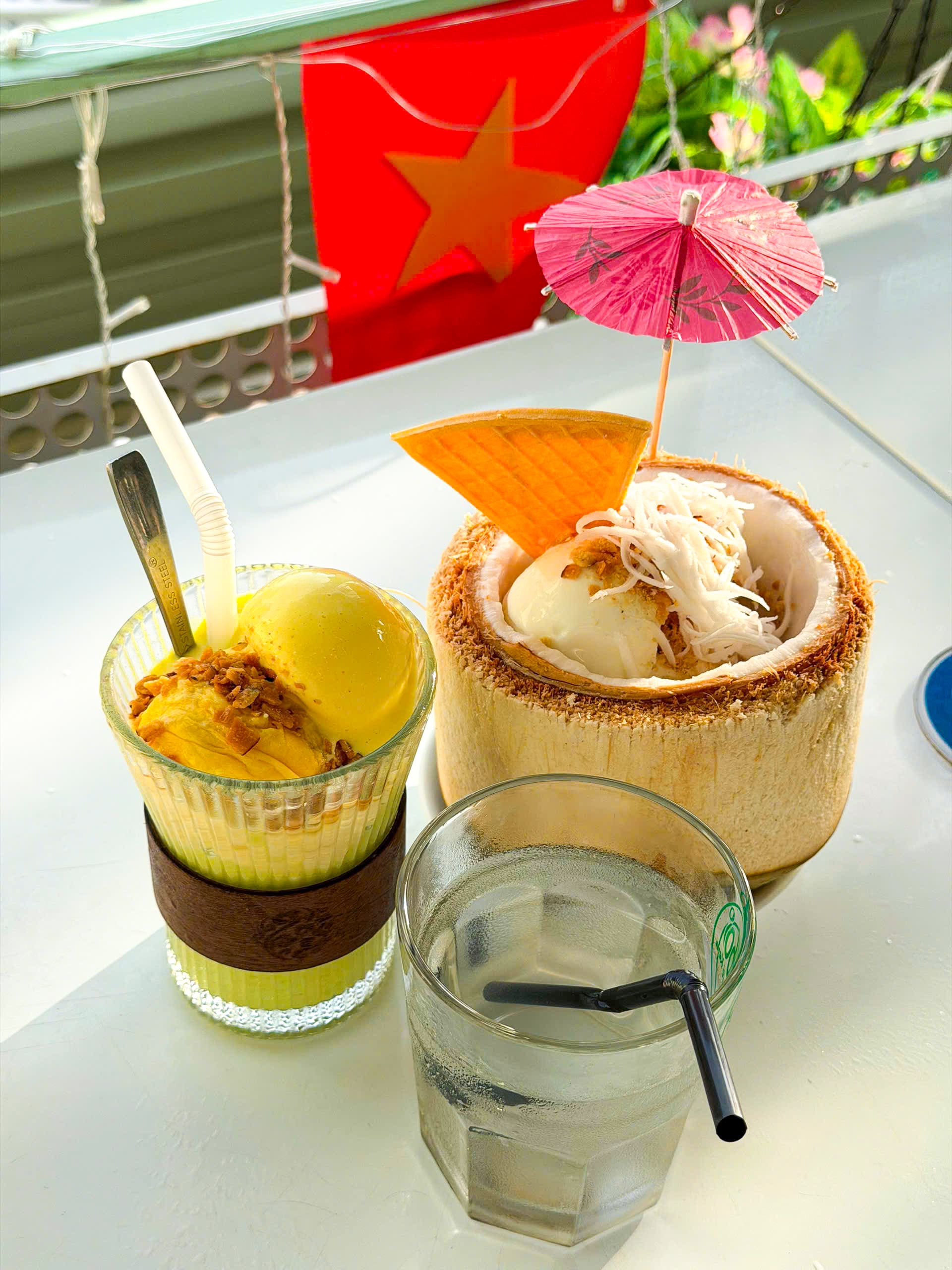 ✨ Đi ăn kem bơ tại huyền thoại local mà dân Vũng Tàu lớn lên ai cũng biết 🍦🌊