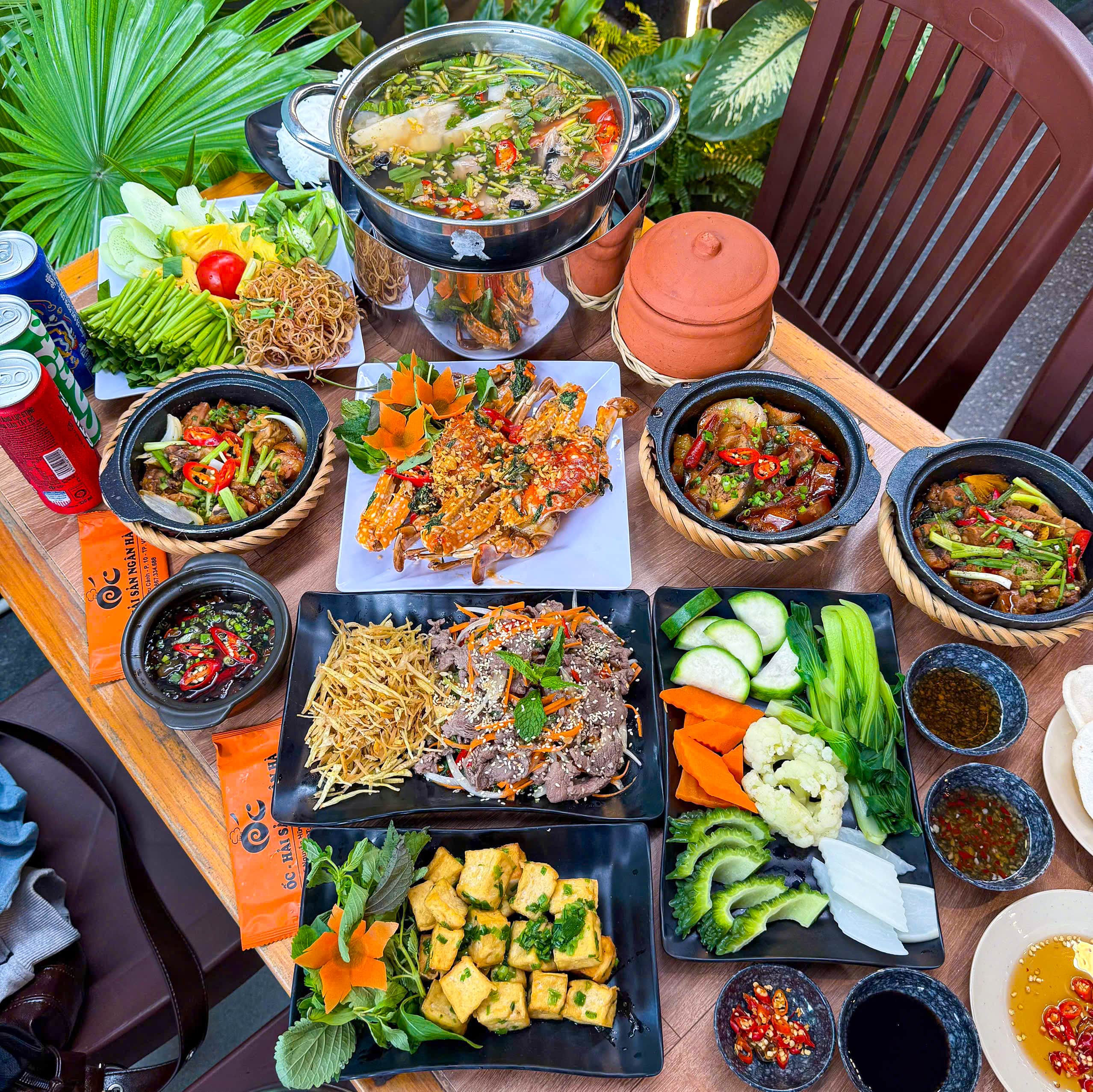 ✨“Ốc Hải Sản Ngân Hà - Cơm Niêu Nhà Ngoại” - Chân ái của team 'nghiện cơm nhà' ở Vũng Tàu!
