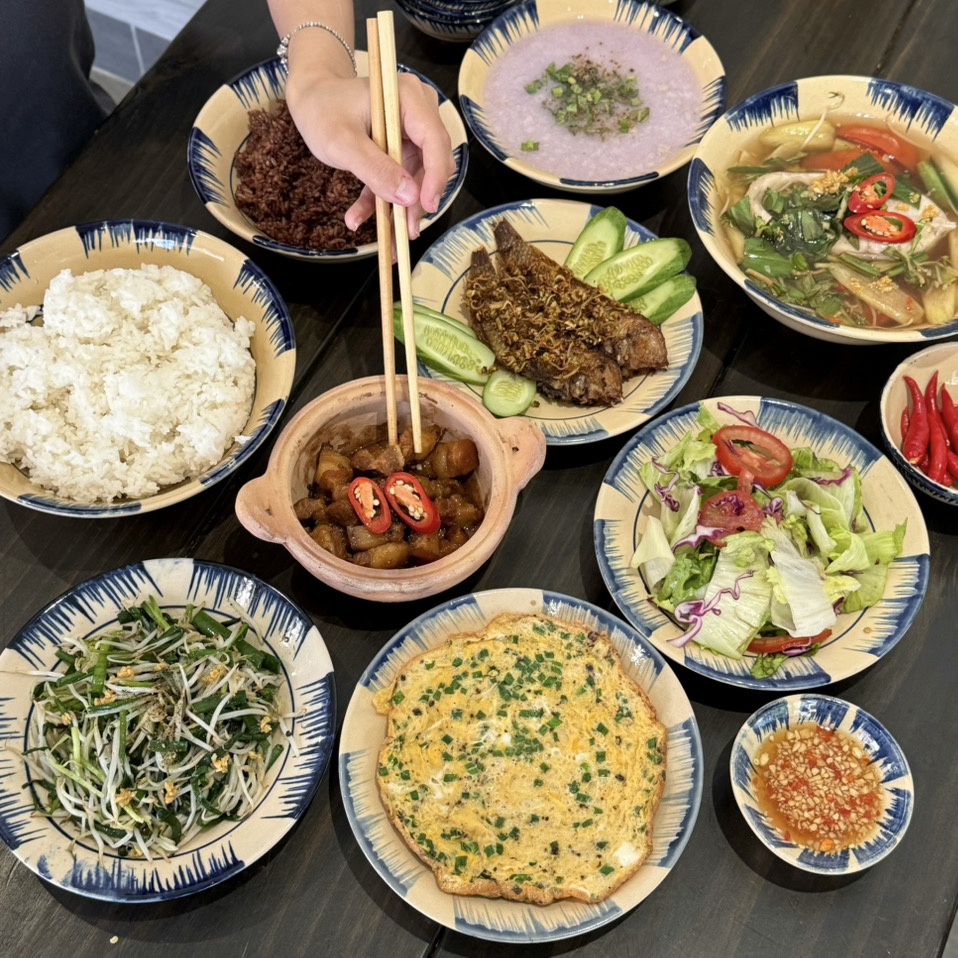 🍚Ăn cơm nhà chỉ 55k/người tại tiệm cơm Cô Ba mới mở ở Vũng Tàu🥬🥦